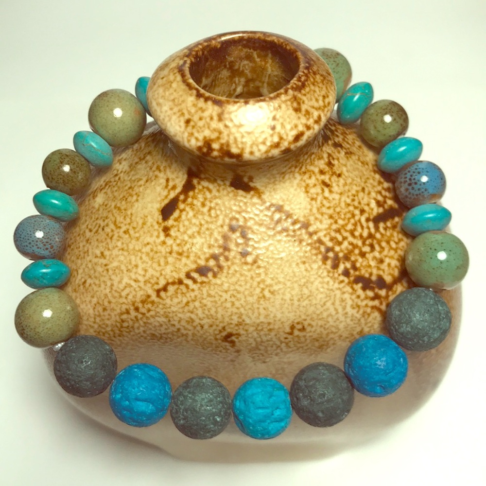 Essential Oil Diffuser Bracelet - Picture 5 of 9